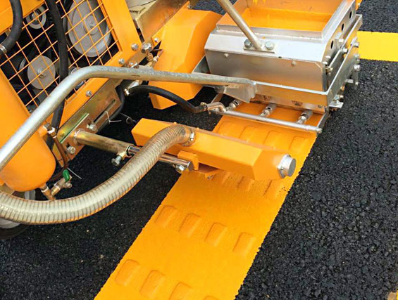 河南熱熔標(biāo)線涂料劃線施工完成后常見(jiàn)的問(wèn)題